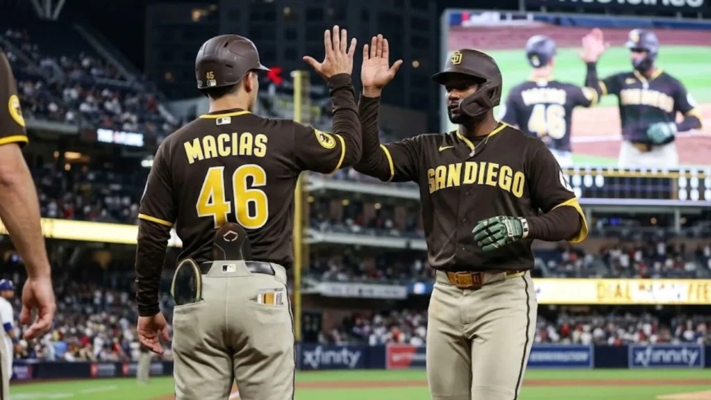 Padres vs Mariners match stats